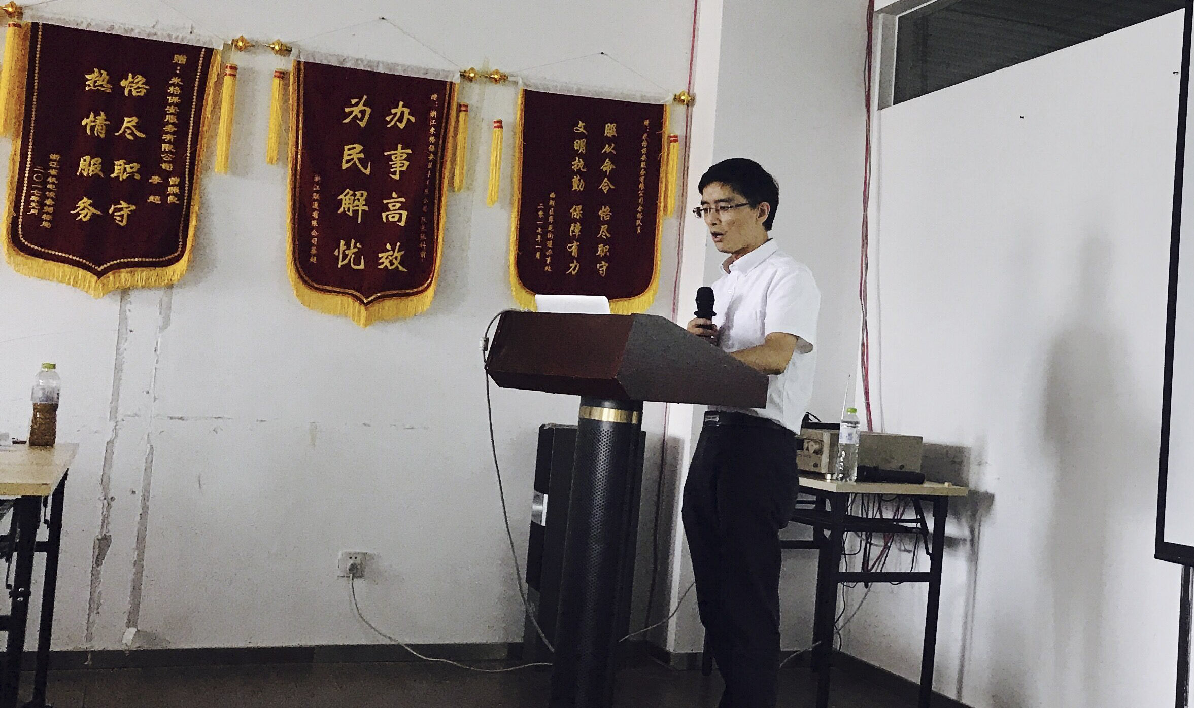 正版49图库免费打开