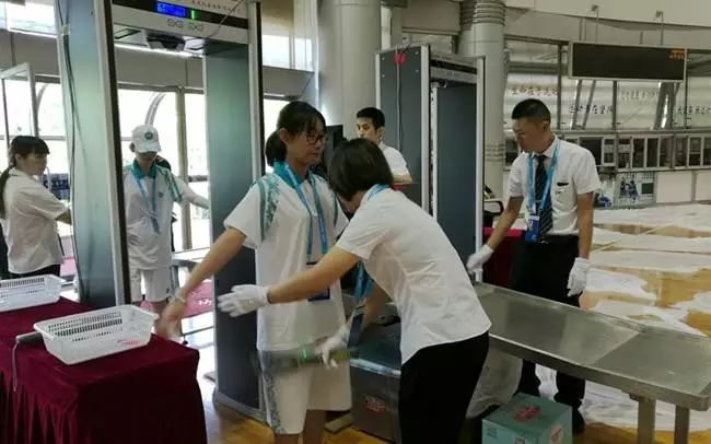 正版49图库免费打开