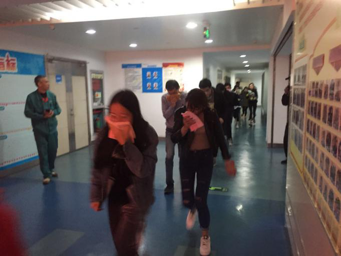 正版49图库免费打开