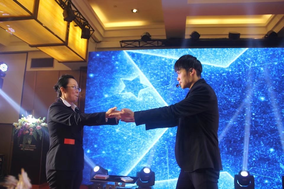 正版49图库免费打开