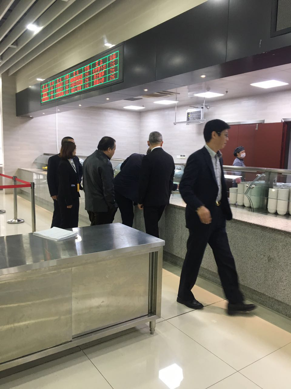 正版49图库免费打开