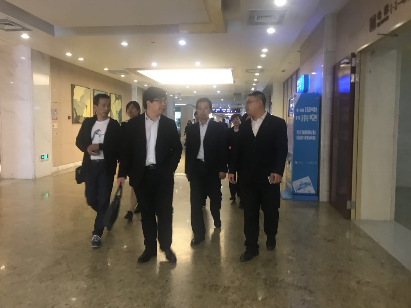 正版49图库免费打开